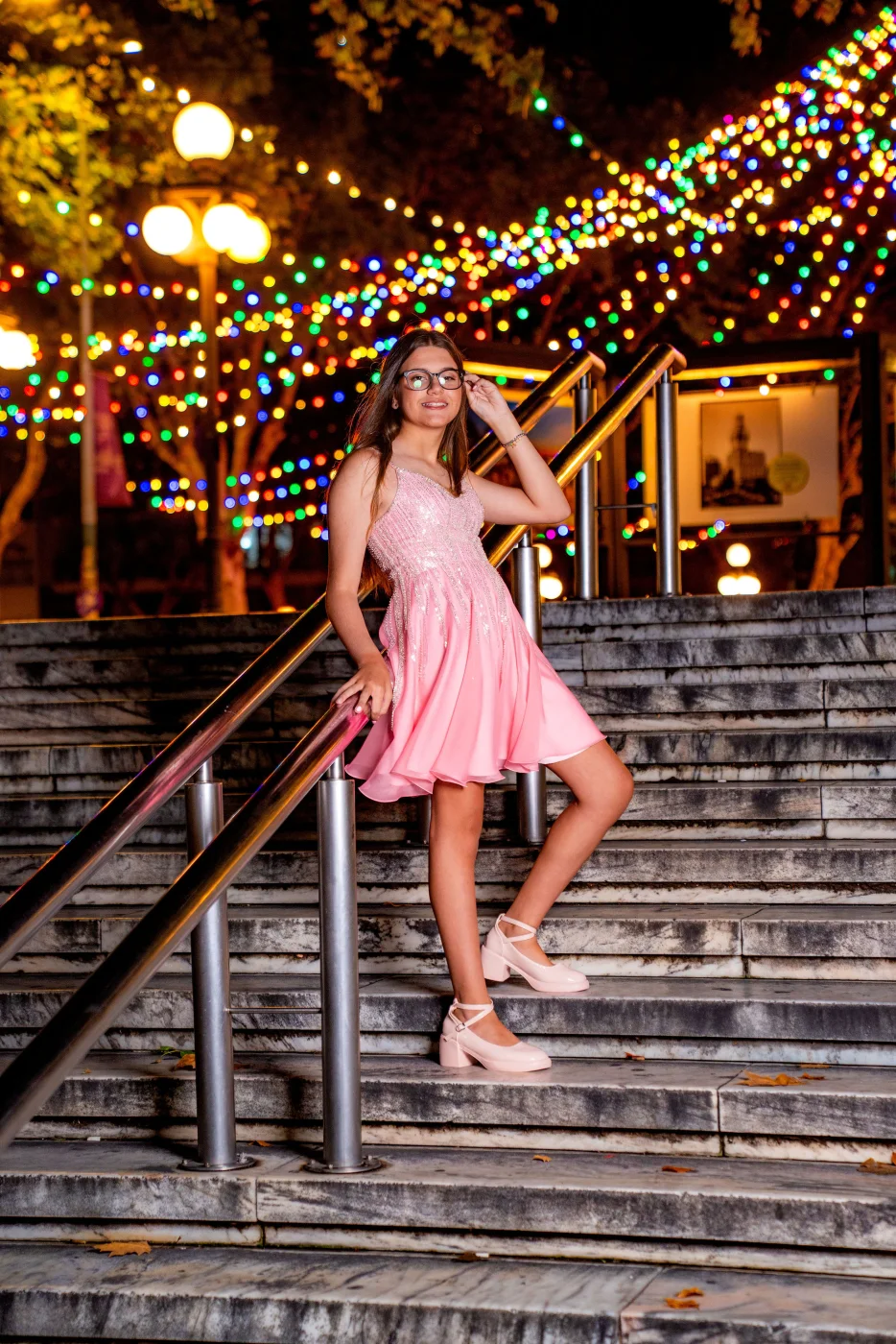 Quinceañera con vestido rosa